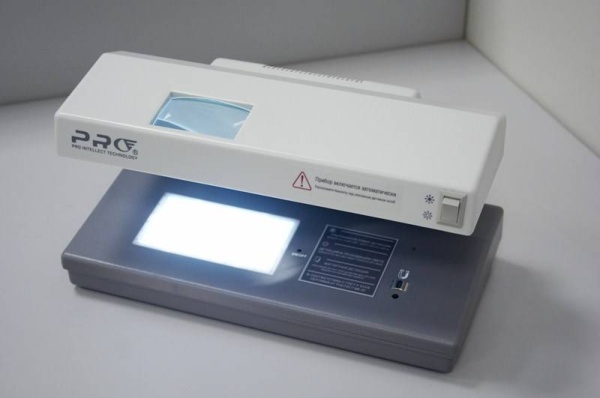 Детектор банкнот PRO 12LPM gray Детектор банкнот PRO 12LPM gray